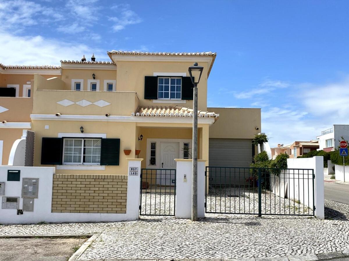 Porto De Mos Family House Holiday home Lagos
