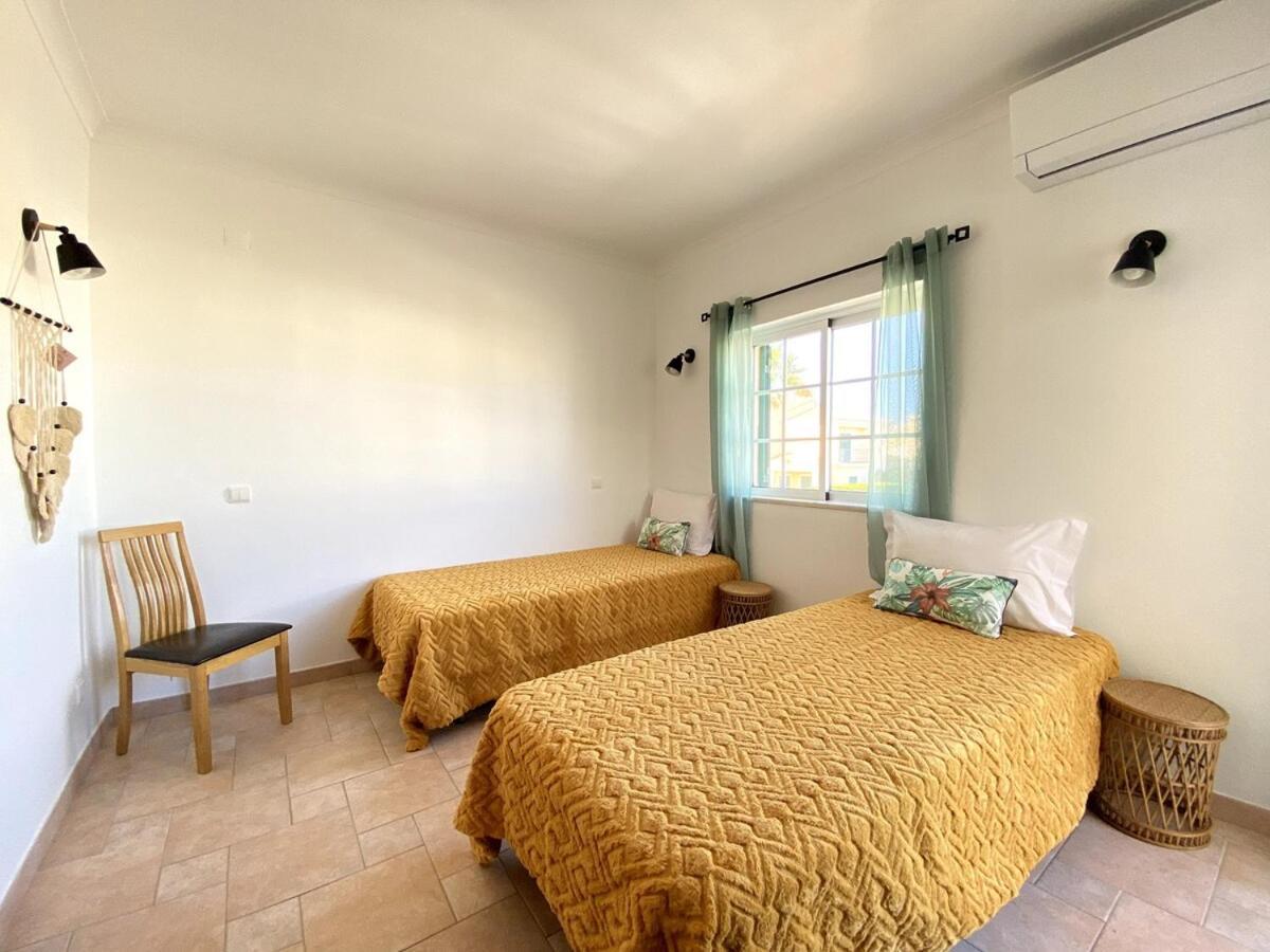 Porto De Mos Family House Lagos